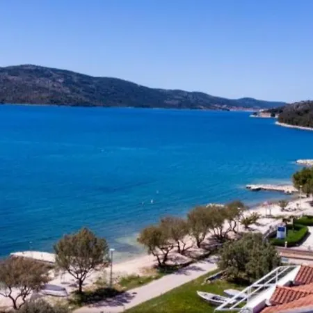 Apartmentt Vinko Bilota Seget Vranjica