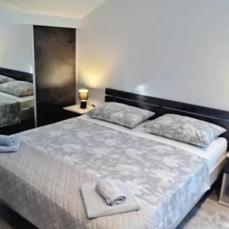 Apartmentt Vinko Bilota Seget Vranjica