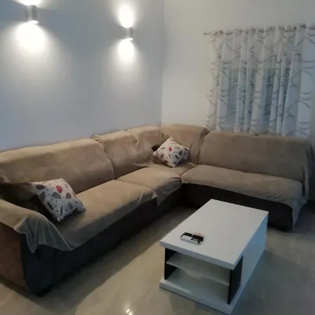 Apartmentt Vinko Bilota * Seget Vranjica