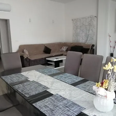 Apartmentt Vinko Bilota Homestay szállás *