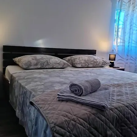 Apartmentt Vinko Bilota בית אירוח