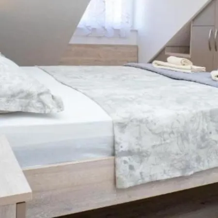 Ostanak kod kuće Apartmentt Vinko Bilota Seget Vranjica