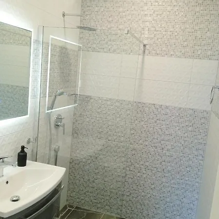 Apartmentt Vinko Bilota Homestay szállás *