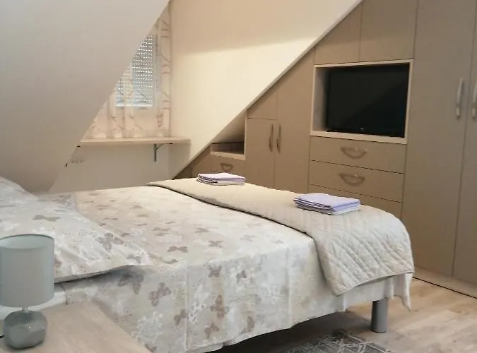 בית אירוח Apartmentt Vinko Bilota