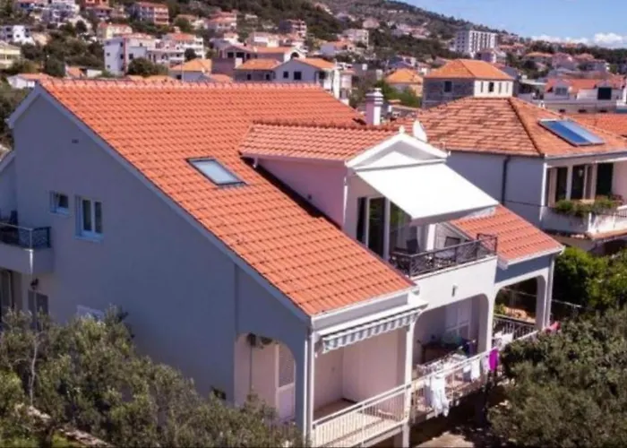 Apartmentt Vinko Bilota בית אירוח סגט ווראנייצה